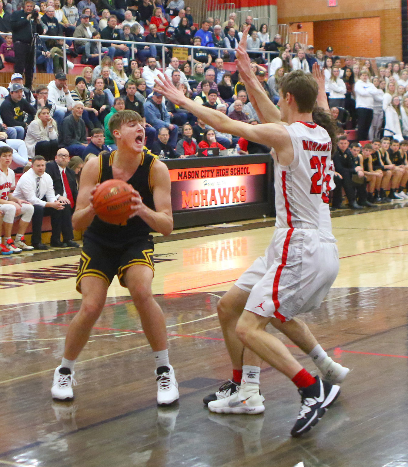 Mason City vs. Clear Lake bball-2